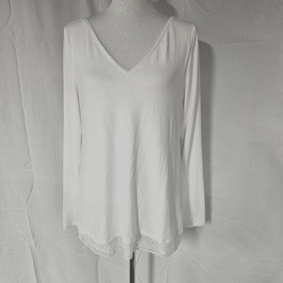 White House Black Market Split Back with Lace Long Creamy White Sweater - Picture 1 of 13